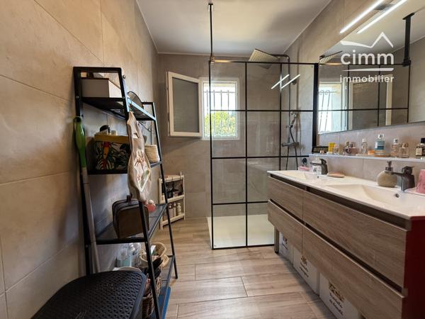 Villa 3 chambres avec jardin et garage – Carpentras campagne