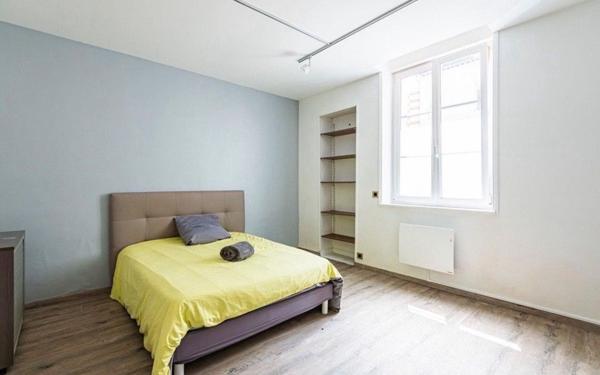 Maison à vendre    7 pièces •  Reims