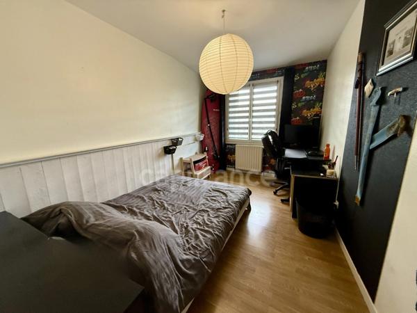 Le charme de l'ancien, le confort d'une rénovation soignée et un extérieur pensé pour profiter… sans les contraintes d'un grand terrain à entretenir.