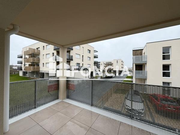 Location Appartement 3 pièces 70.5 m² - 2 RUE MARCEL DOUTRELIGNE Cholet 49300