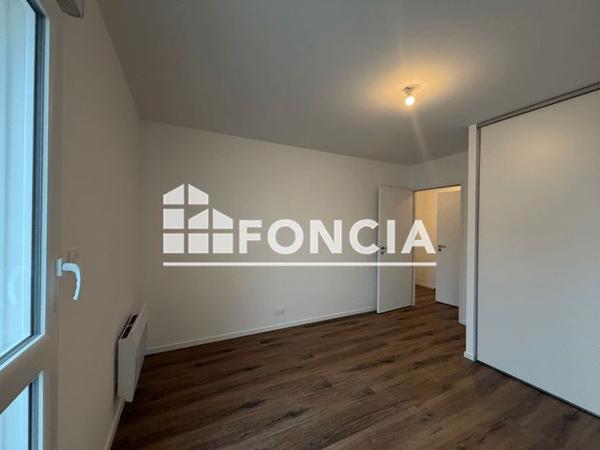 Location Appartement 3 pièces 70.5 m² - 2 RUE MARCEL DOUTRELIGNE Cholet 49300