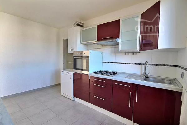 APPARTEMENT F3 de 72.41m²au 2ème et dernier étage.