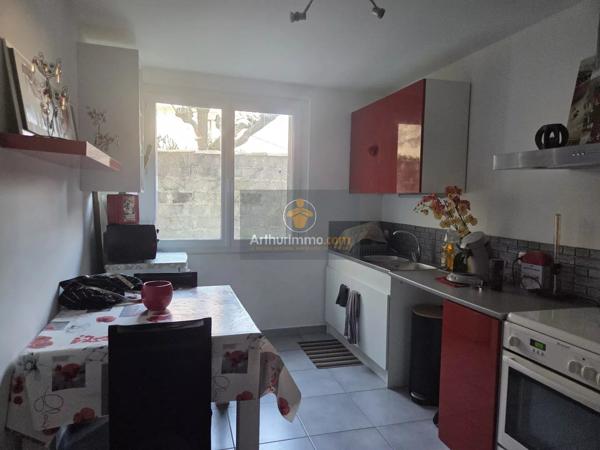 Location                                                      Maison de village
                        
                     4 pièces                      108 m2                     à Mondragon