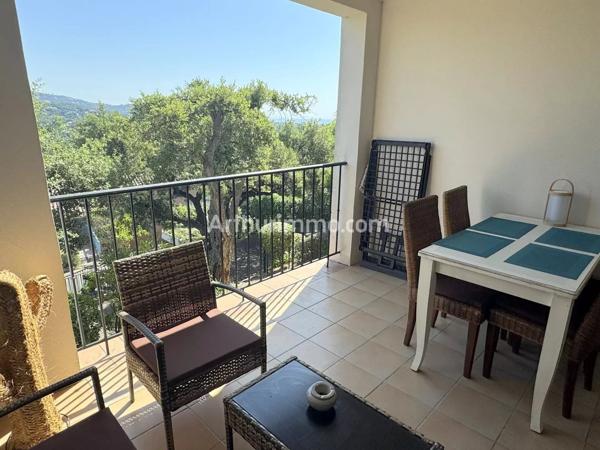 Vente                                                      Appartement
                        
                     2 pièces                      32 m2                     à Grimaud