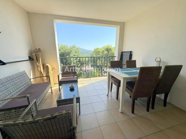 Vente                                                      Appartement
                        
                     2 pièces                      32 m2                     à Grimaud