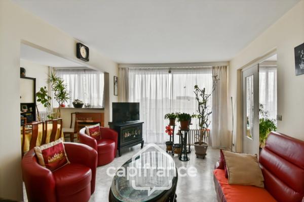 Appartement lumineux avec vue dégagée – Résidence sécurisée avec gardien