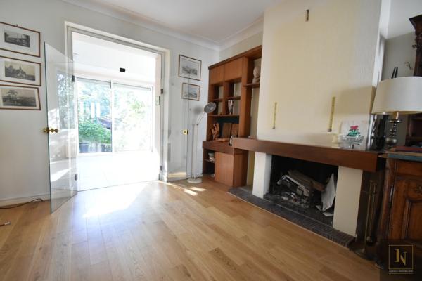 Maison
                                                                                                                                                                                                                                                                                                                        7 pièce(s)                                                                                                                                                                                                          4 chambre(s)                                                                                                                                                                                                          150  m²