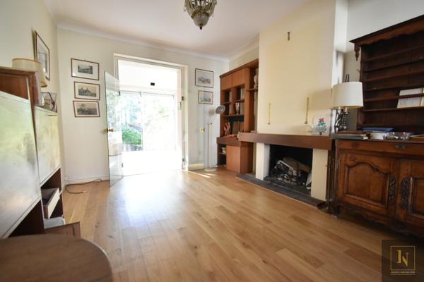 Maison
                                                                                                                                                                                                                                                                                                                        7 pièce(s)                                                                                                                                                                                                          4 chambre(s)                                                                                                                                                                                                          150  m²