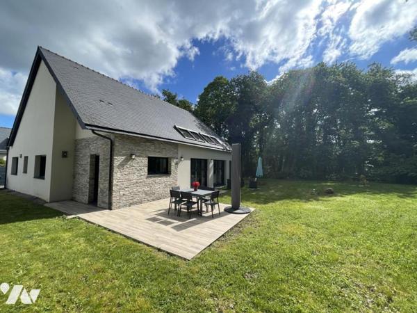 Baden – Maison d'architecte de plain-pied - vue bois privé - fond d'impasse