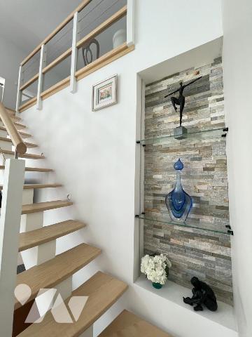 Baden – Maison d'architecte de plain-pied - vue bois privé - fond d'impasse