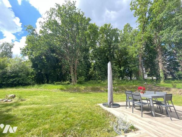 Baden – Maison d'architecte de plain-pied - vue bois privé - fond d'impasse