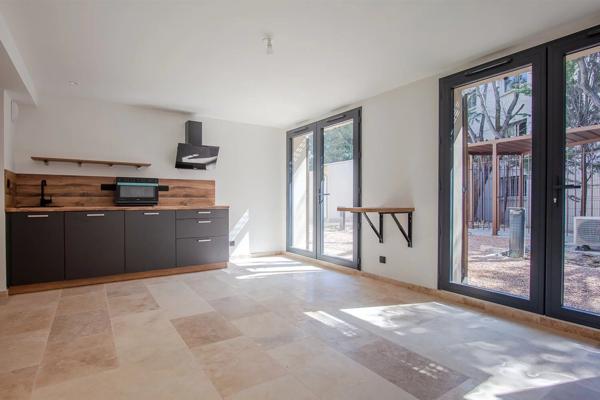 Vente                                                      Appartement
                        
                     1 pièces                      31 m2                     à Aix-en-Provence