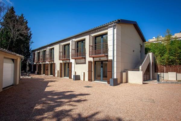 Vente                                                      Appartement
                        
                     1 pièces                      31 m2                     à Aix-en-Provence