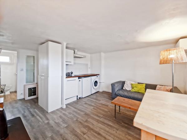 Appartement Marseille 1 pièce(s) 27 m2