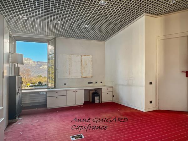 ANNECY (74) - Vieille ville - Bord du lac - Appartement 4 pièces de 92m² avec vue lac