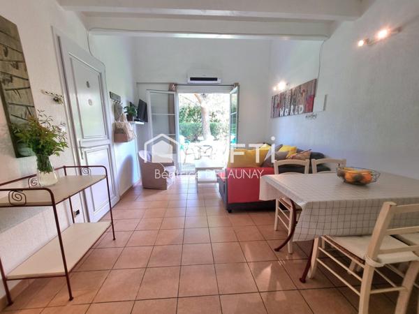 JASSE DE 45M² AVEC PLACE DE PARKING