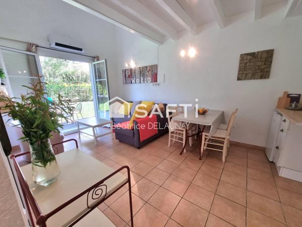 JASSE DE 45M² AVEC PLACE DE PARKING