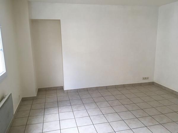 A LOUER Châteauneuf Sur Sarthe Appt T2 RDC de 45 m2