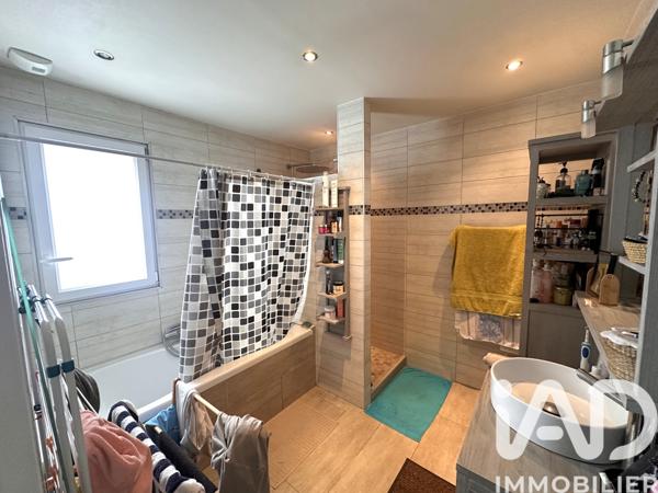 Maison à vendre 4 pièces 79 m² Saint-Médard-en-Jalles