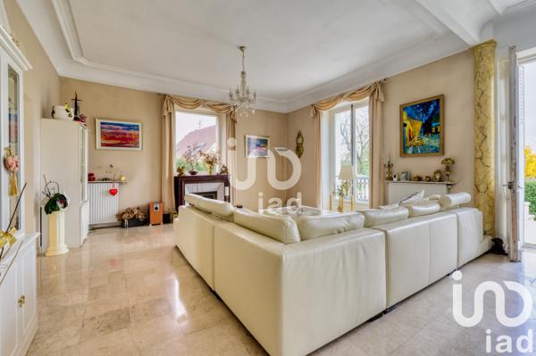 Maison à vendre 11 pièces 323 m² Dampmart