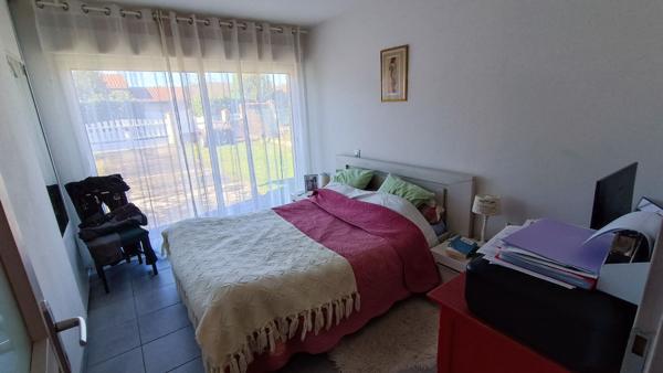 Villa plain-pied avec jardin