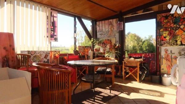 TERVAL, SUR PLUS DE 3 HECTARES, MAISON DE CAMPAGNE COMPRENANT UN PLAN D'EAU, UN BOIS ET UNE PRAIRIE.