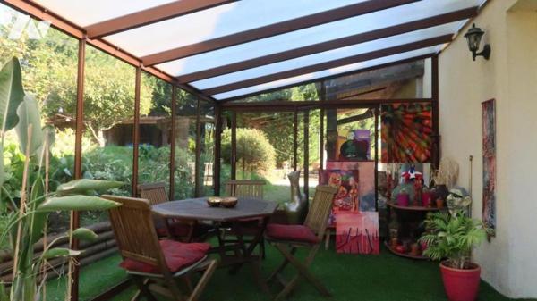 TERVAL, SUR PLUS DE 3 HECTARES, MAISON DE CAMPAGNE COMPRENANT UN PLAN D'EAU, UN BOIS ET UNE PRAIRIE.