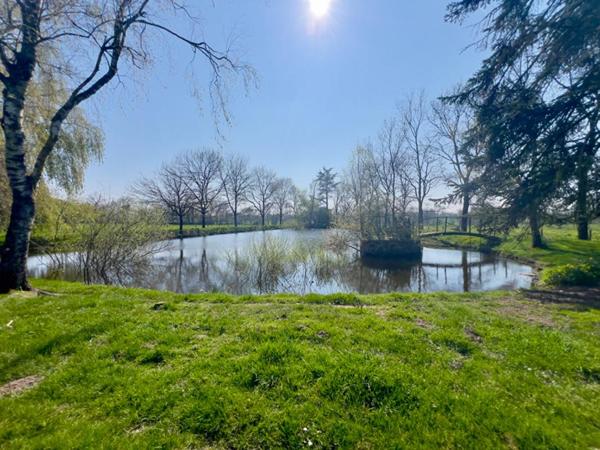 Maison Sevremoine 6 pièce(s) 141 m2