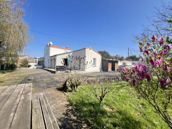 Maison Sevremoine 6 pièce(s) 141 m2