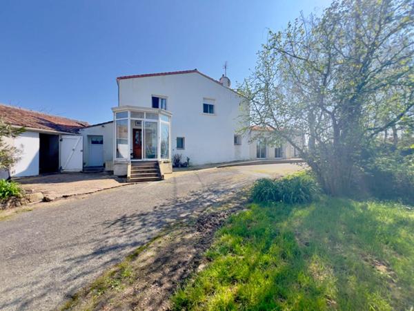 Maison Sevremoine 6 pièce(s) 141 m2