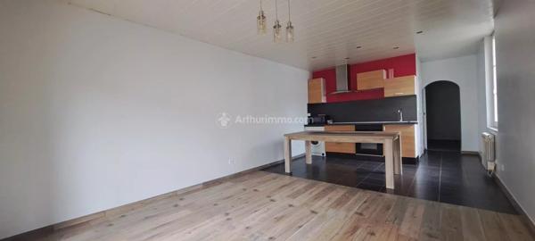 Location                                                      Appartement
                        
                     2 pièces                      40 m2                     à Carmaux