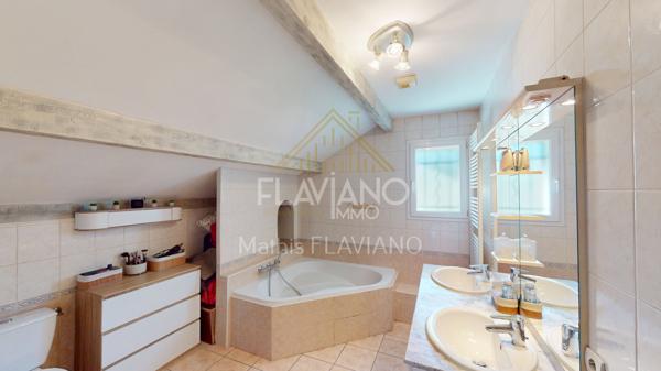 Maison 4 pièce(s) 3 chambre(s) 128.21 m²