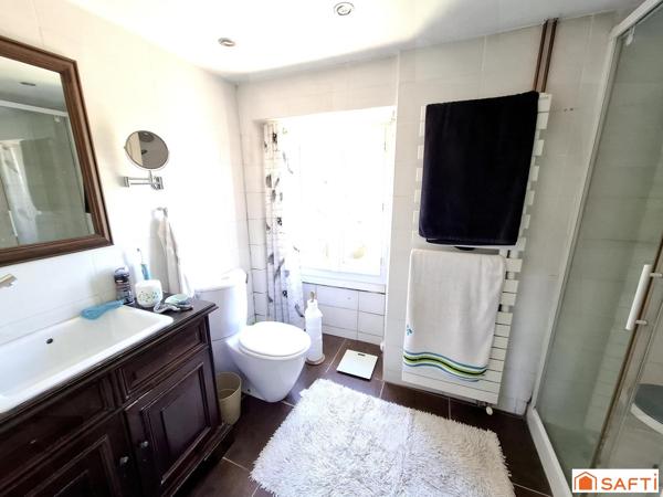 Maison de caractère 5 pièces, 3 chambres, vue sur le gave