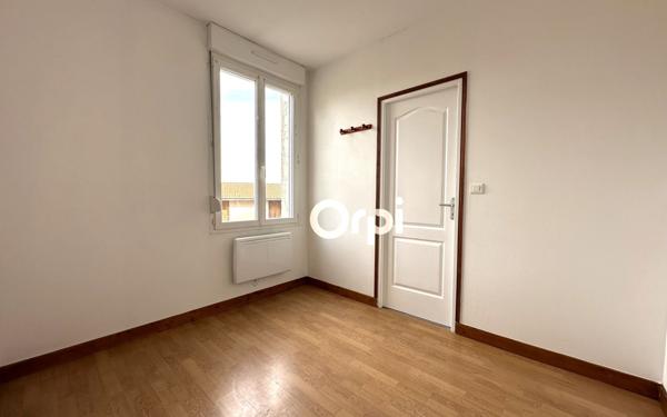 Appartement à louer    2 pièces •  Courmelles