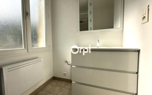 Appartement à louer    2 pièces •  Courmelles