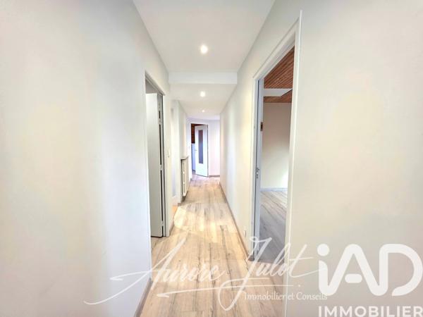 Maison à vendre 6 pièces 199 m² Les Abrets en Dauphiné