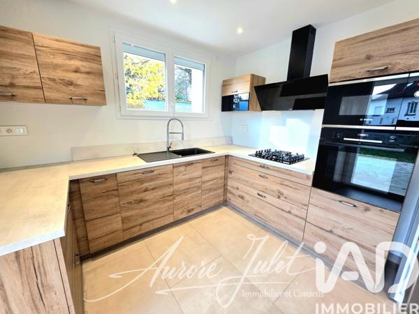 Maison à vendre 6 pièces 199 m² Les Abrets en Dauphiné