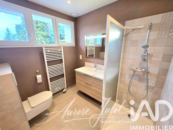 Maison à vendre 6 pièces 199 m² Les Abrets en Dauphiné