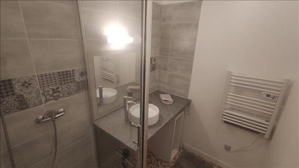 Appartement à louer |  LA RICHE |  1 pièce | 27 m²