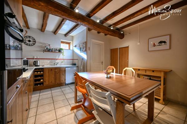 Maison P3 avec terrasse, remise, et 2 stationnements
