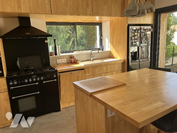 MAISON D'ARCHITECTE 127 m² sur 1900 m² de TERRAIN