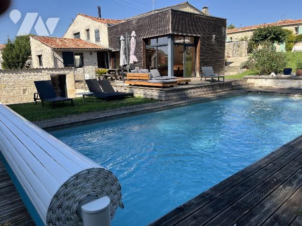 MAISON D'ARCHITECTE 127 m² sur 1900 m² de TERRAIN