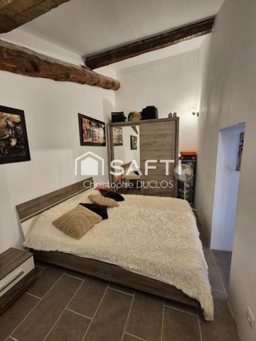 Maison de village avec jardin, piscine et appartement indépendant.