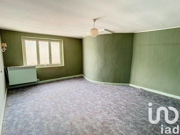 Maison de village 10 pièces de 227 m² à Saint-Pierre-de-Bœuf (42520)