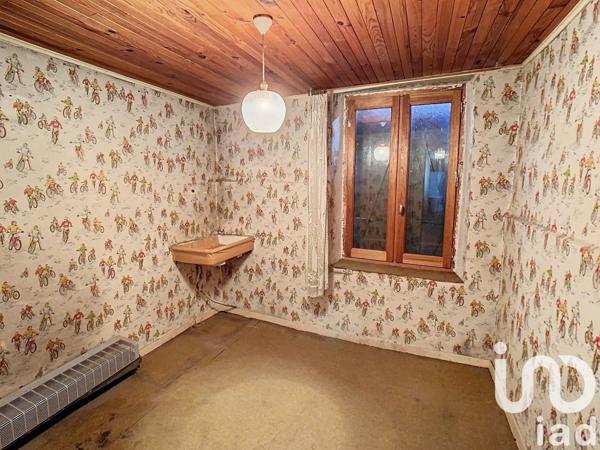 Maison de village 10 pièces de 227 m² à Saint-Pierre-de-Bœuf (42520)