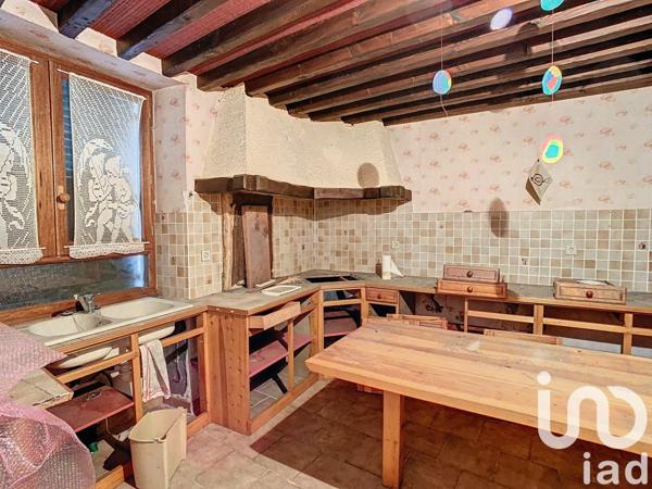 Maison de village 10 pièces de 227 m² à Saint-Pierre-de-Bœuf (42520)