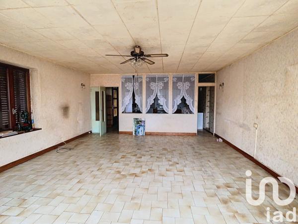 Maison de village 10 pièces de 227 m² à Saint-Pierre-de-Bœuf (42520)