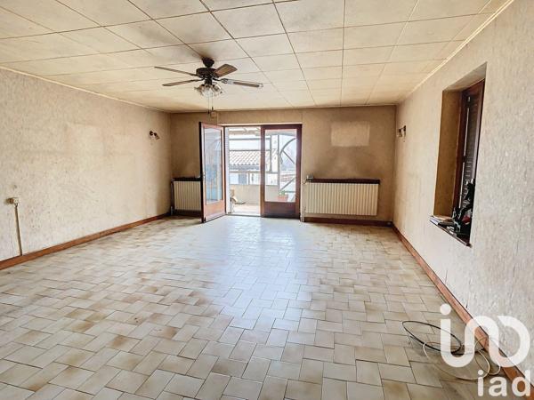 Maison de village 10 pièces de 227 m² à Saint-Pierre-de-Bœuf (42520)