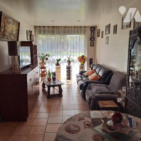 Sur la commune de BONDY (Seine Saint Denis) Appartement en RDC (ex local médical) de 3PP et réserve