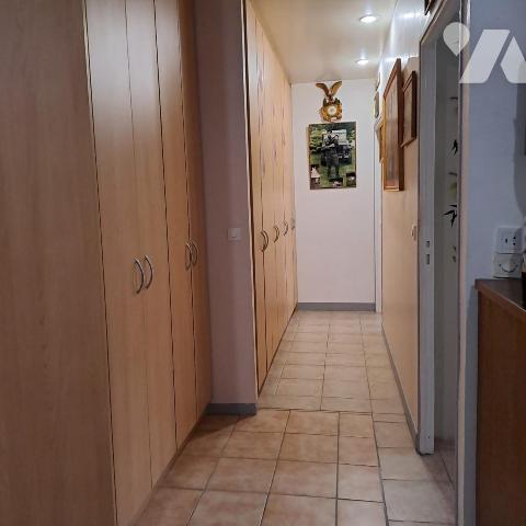 Sur la commune de BONDY (Seine Saint Denis) Appartement en RDC (ex local médical) de 3PP et réserve